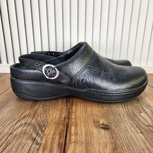 Dansko Allison Slingback Mules Womens Size 11 Black Floral Tooled Leather Shoes